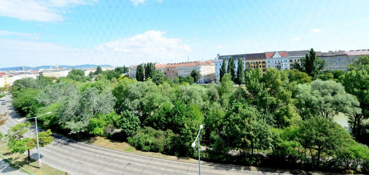 Erdberger Laende Apartment Wina Bagian luar foto